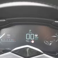 DS7 Crossback E-Tense 4x4: Luxus po francouzsku