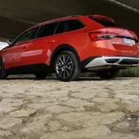 Škoda Superb 2.0 TSI Scout: Pryč s předsudky