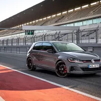Pět aut pomalejších než rodinné Volvo