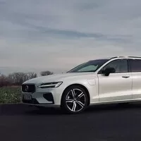 Pět aut pomalejších než rodinné Volvo