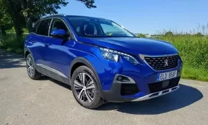 Recenze & testy: Peugeot 3008 Allure Hybrid: Nenaplněná očekávání