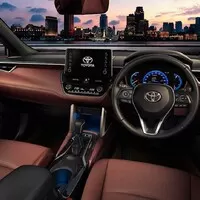 Toyota Corolla Cross je nové SUV značky. S Corollou mnoho společného nemá.