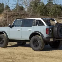 Nové Bronco je konečně tady. Je plné vtipných detailů.