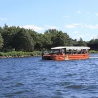 Kachní autobusy: Turistická atrakce s válečnou minulostí