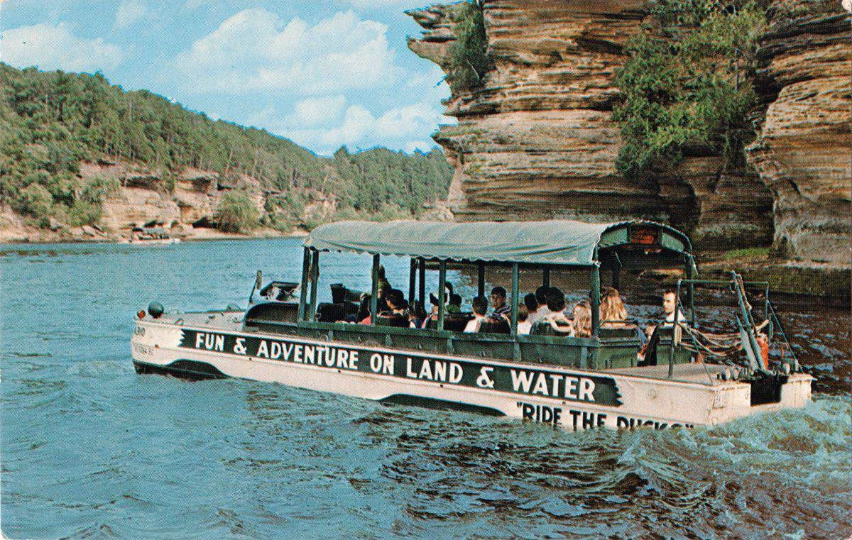 Dobová pohlednice Wisconsinských fjordů, 1960. foto: US Mail