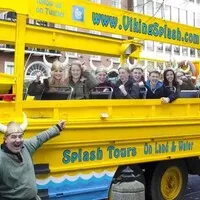 Kachní autobusy: Turistická atrakce s válečnou minulostí