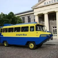 Kachní autobusy: Turistická atrakce s válečnou minulostí