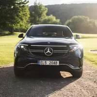 Mercedes-Benz EQC: První rána kapitána nabitá