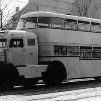 Dnes bez motoru: O autobusových přívěsech a návěsech