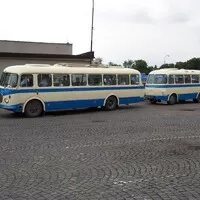 Dnes bez motoru: O autobusových přívěsech a návěsech