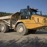 CAT 725: Nedostižný sen českého chalupáře