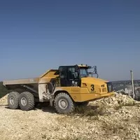 CAT 725: Nedostižný sen českého chalupáře