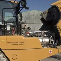 CAT 725: Nedostižný sen českého chalupáře