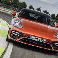 Porsche Panamera je po faceliftu ještě silnější