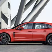 Porsche Panamera je po faceliftu ještě silnější