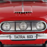 Postavte si věrnou repliku legendární Tatry 603 v měřítku 1:8!
