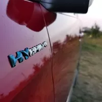 Peugeot 3008 Hybrid: Francouzská konfekce dle poslední módy