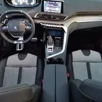 Peugeot 3008 Hybrid: Francouzská konfekce dle poslední módy