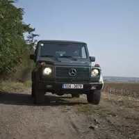 Geländewagen z devadesátek a hledání nadčasovosti