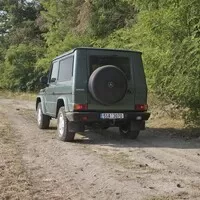 Geländewagen z devadesátek a hledání nadčasovosti