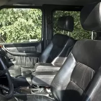 Geländewagen z devadesátek a hledání nadčasovosti