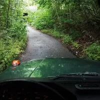 Geländewagen z devadesátek a hledání nadčasovosti