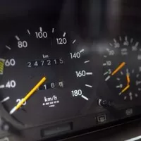 Geländewagen z devadesátek a hledání nadčasovosti