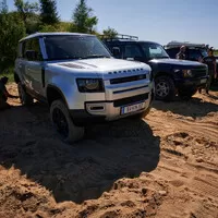 Land Rover Defender 110 P400: Tak vypadá offroad pro 21. století