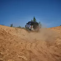 Land Rover Defender 110 P400: Tak vypadá offroad pro 21. století