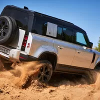 Land Rover Defender 110 P400: Tak vypadá offroad pro 21. století