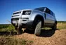 Land Rover Defender 110 P400: Tak vypadá offroad pro 21. století