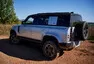 Land Rover Defender 110 P400: Tak vypadá offroad pro 21. století