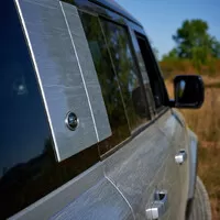 Land Rover Defender 110 P400: Tak vypadá offroad pro 21. století