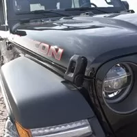 Jeep Wrangler Rubicon: Jediný originál