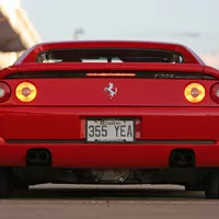 Ferrari F-355: Jednorožec plebejského nadšence