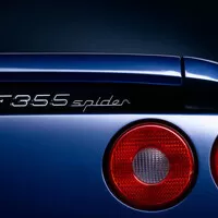 Ferrari F-355: Jednorožec plebejského nadšence