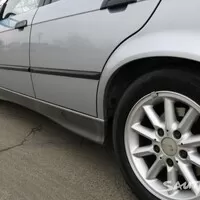 Autíčkář na lovu: Zábavný sedan za pár babek