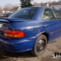Autíčkář na lovu: Zábavný sedan za pár babek
