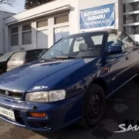 Autíčkář na lovu: Zábavný sedan za pár babek