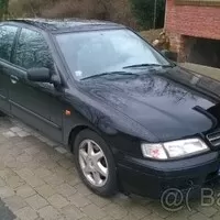 Autíčkář na lovu: Zábavný sedan za pár babek