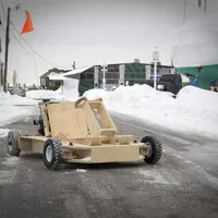 Motokára jako z Ikea? Je tu PlyFly Go-Kart!