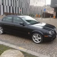 Autíčkář na lovu: Supersedany za babku