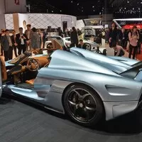 Koenigsegg Regerrra: Agerrra you can rrrecharrrge!