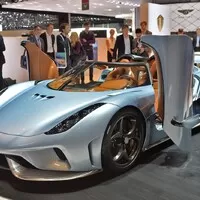 Koenigsegg Regerrra: Agerrra you can rrrecharrrge!