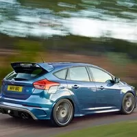 Autíčkářův týden: O Fordu, Hondě, Nordschleife a hothatchích.