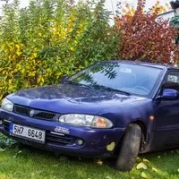 Proton na odpočinku.