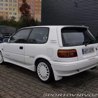 Autíčkář na lovu: Toyota speciál