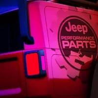 Sedm velikonočních Jeepů
