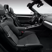 Boxster Spyder 2015: 911 důvodů proč nechtít Carreru?