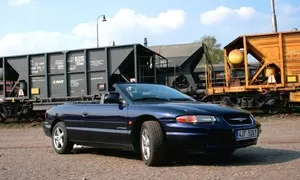 Chrysler Stratus Cabrio: Středně velká fregata